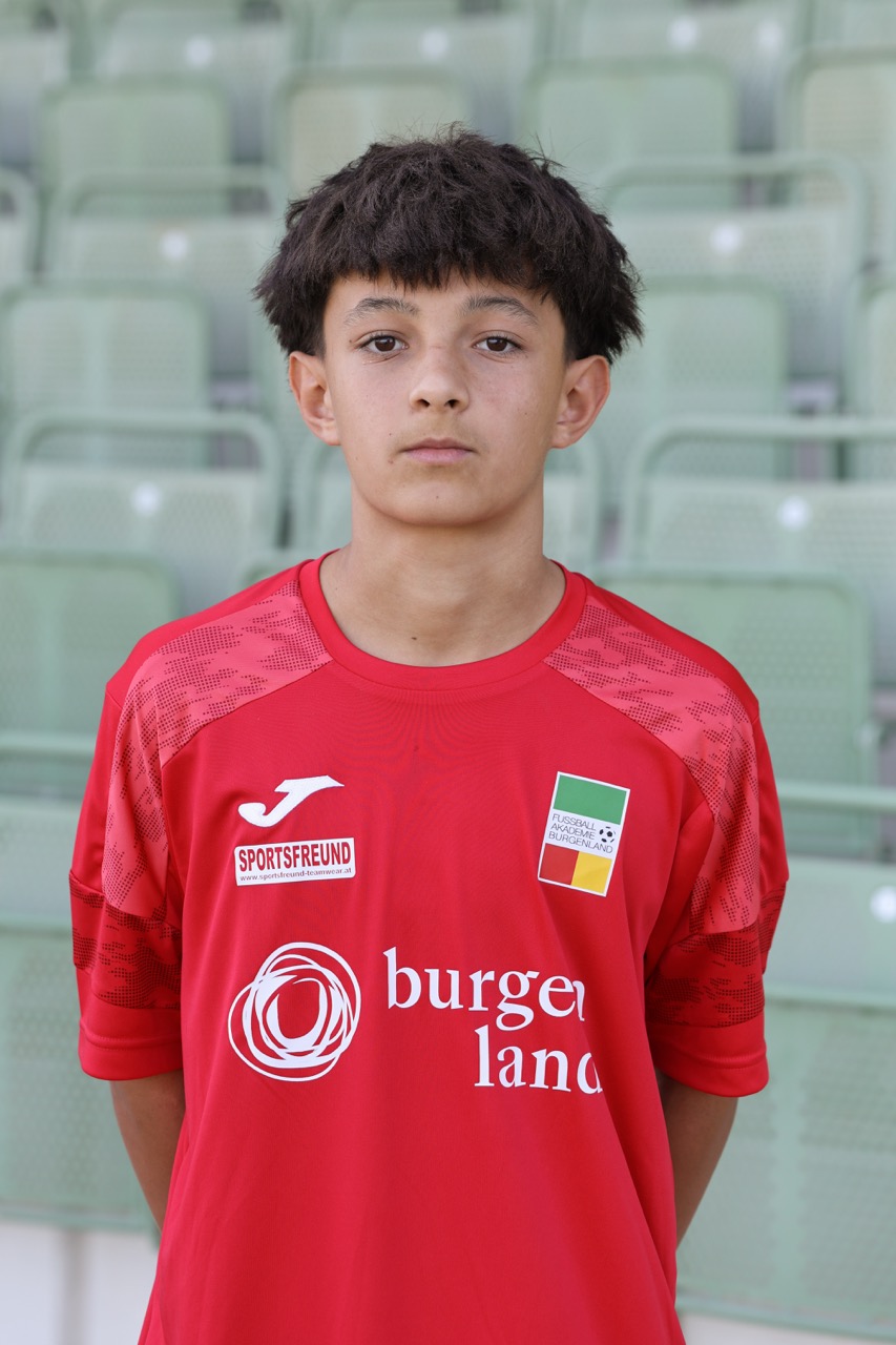 15 (Maximilian Strubreiter)