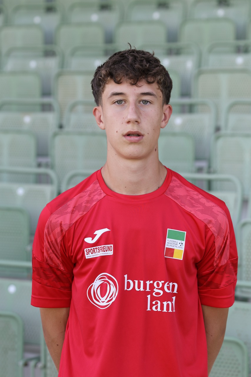 15 (Maximilian Wurzl)
